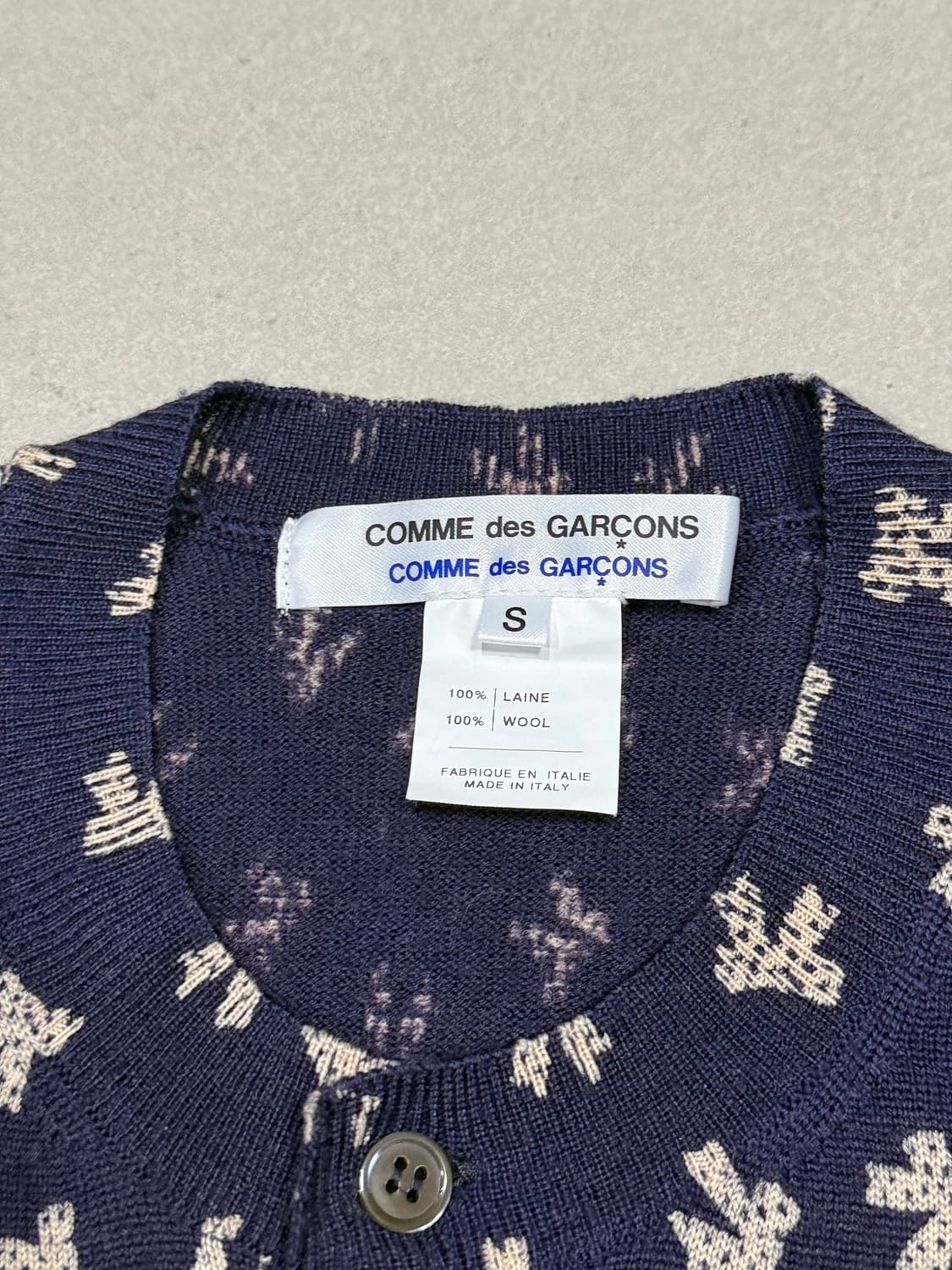 꼼데가르송 이태리산 울 100% 리본 패턴 가디건 상품이미지3