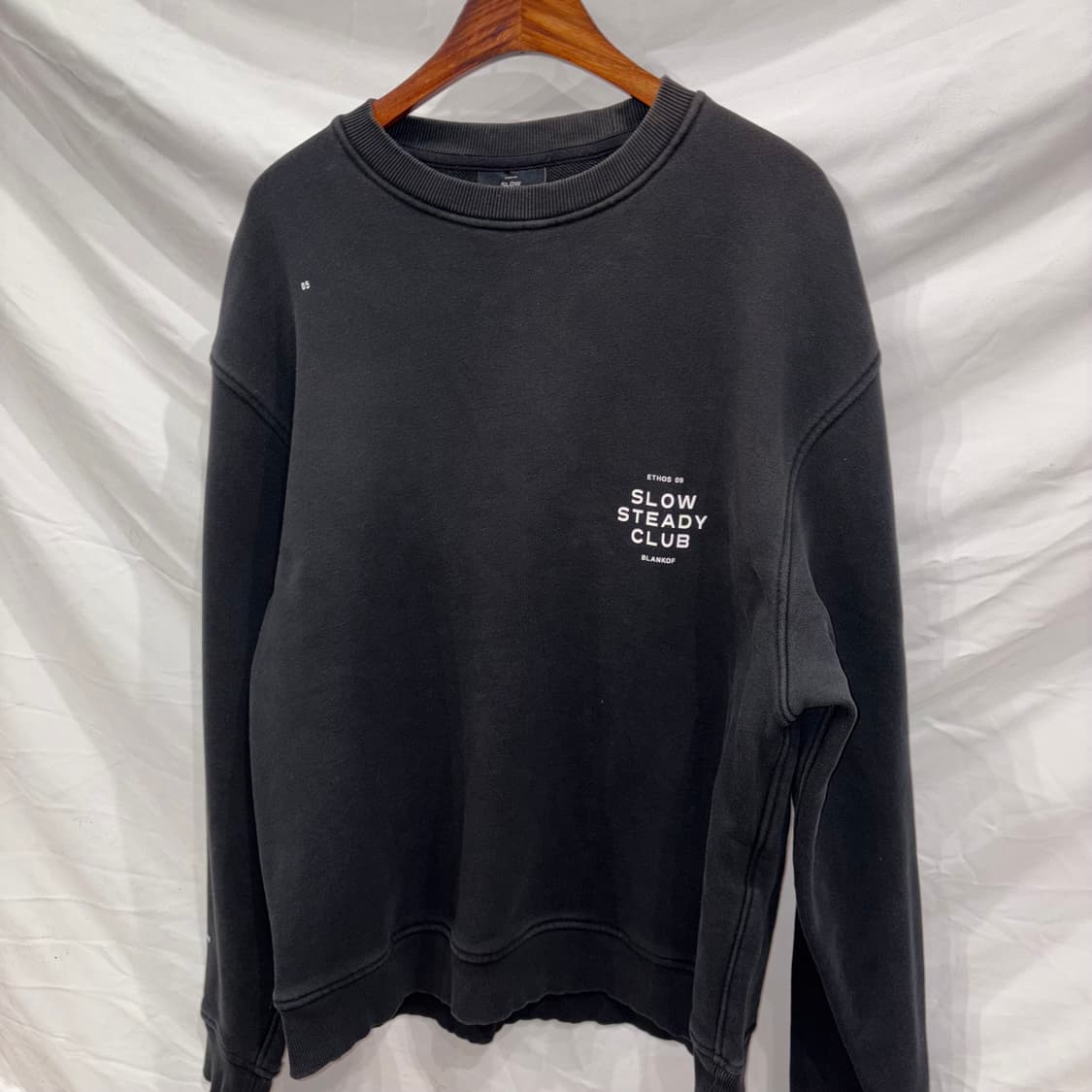 슬로우스테디클럽 맨투맨 상품이미지2