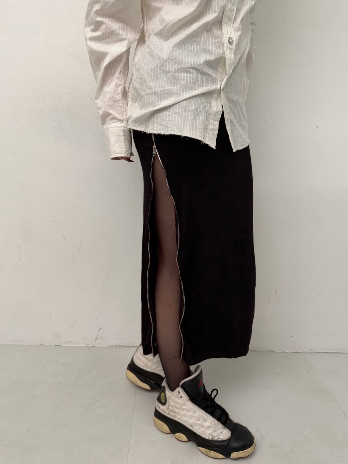 사이드 지퍼 디테일 블랙 롱 스커트 상품이미지4