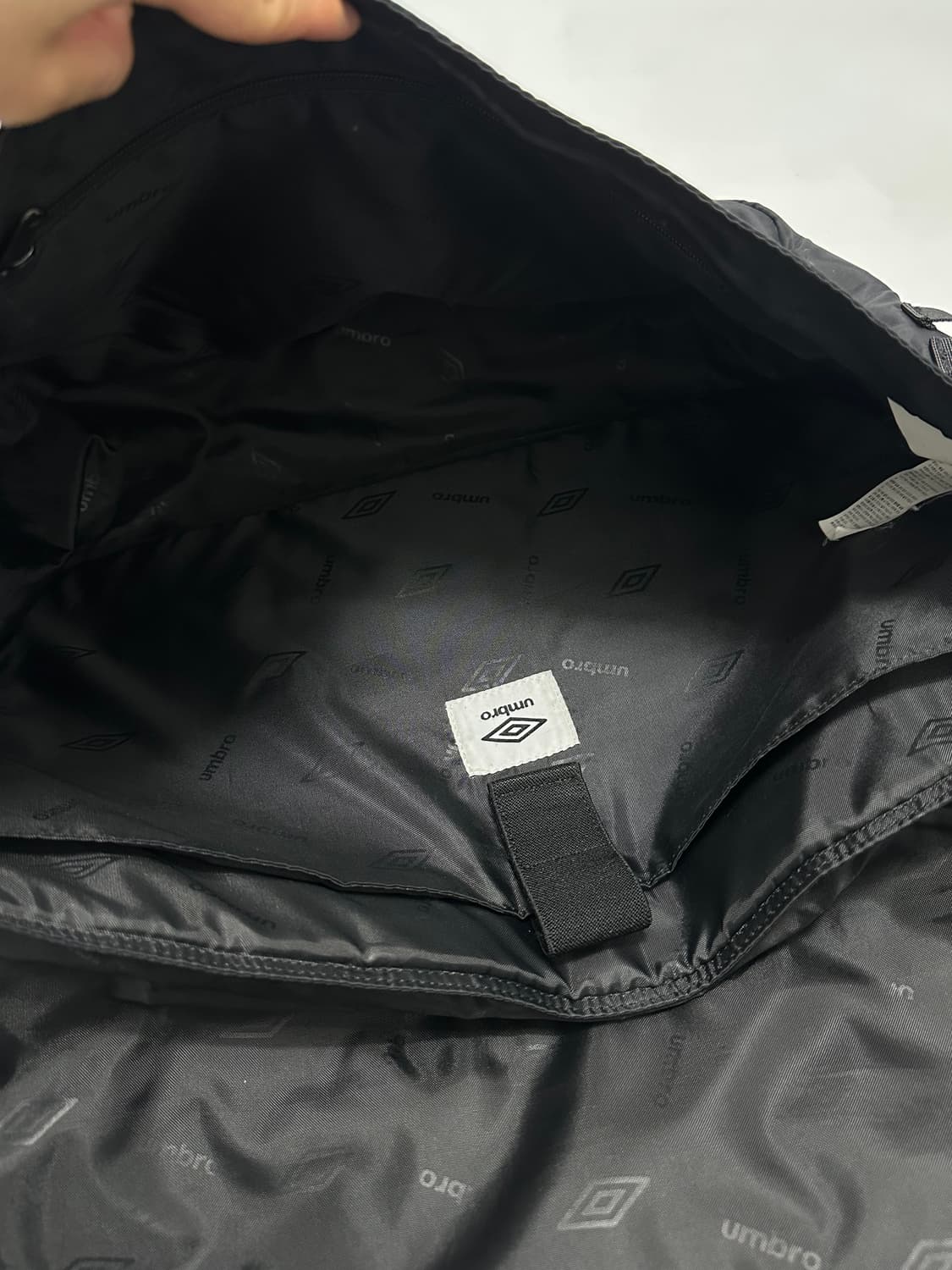 엄브로 메신저백 크로스백 가방 상품이미지8