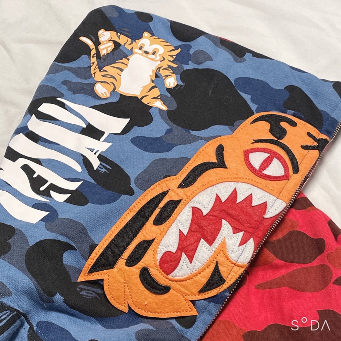 베이프 블루/레드 카모 후드집업 XLL 상품이미지5