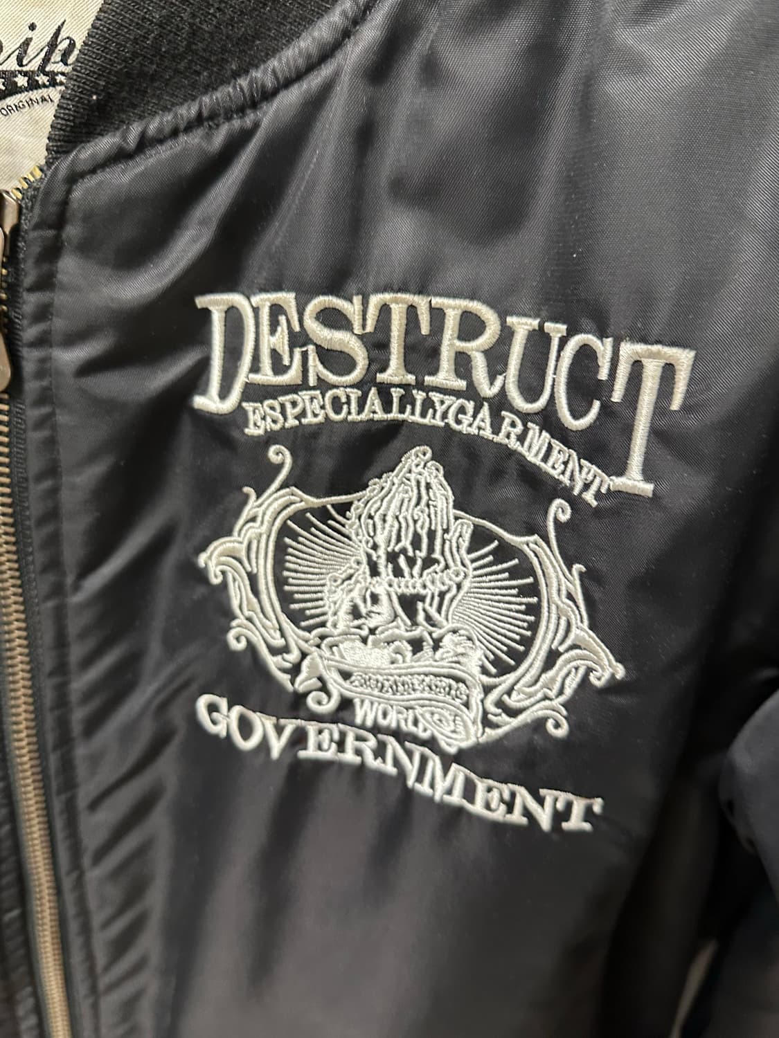 snihers 자수 DESTRUCT ma-1 항공점퍼 판매 상품이미지2