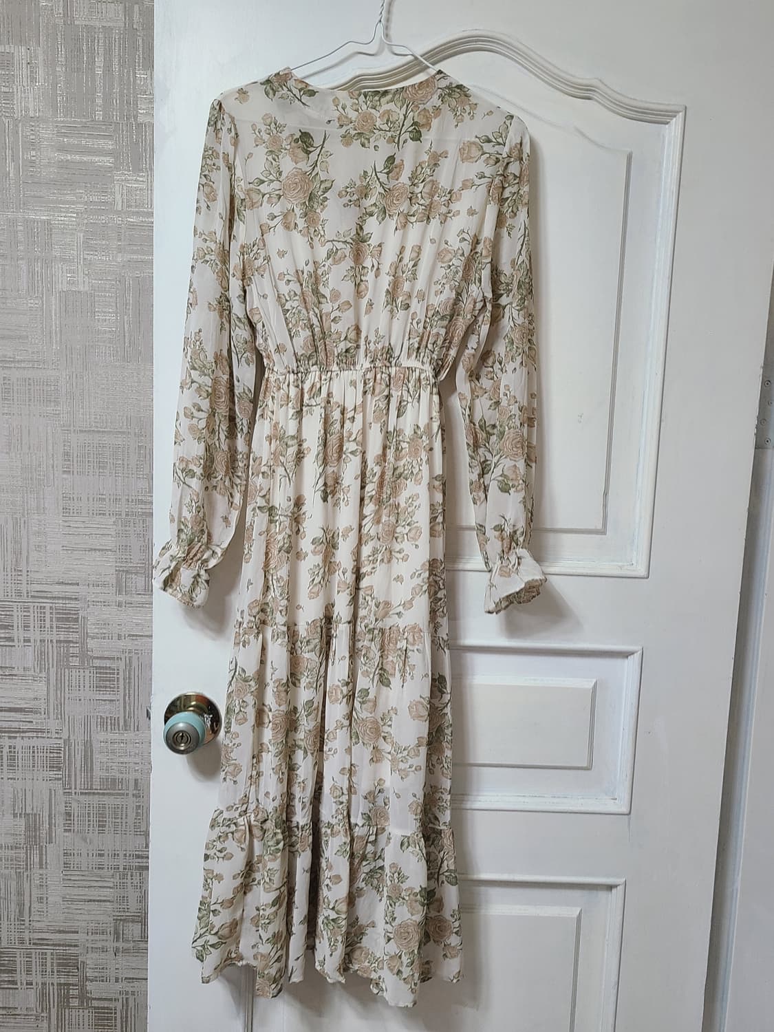 베이지색 플라워원피스 상품이미지5