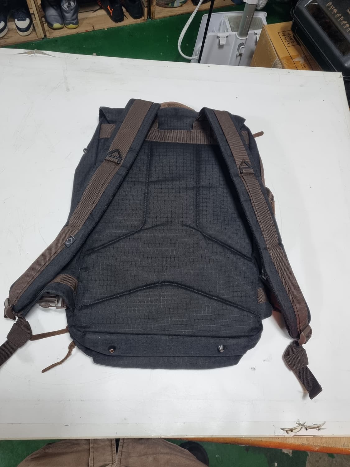 브라운브레스 메탈로고 어반 백팩 상품이미지2