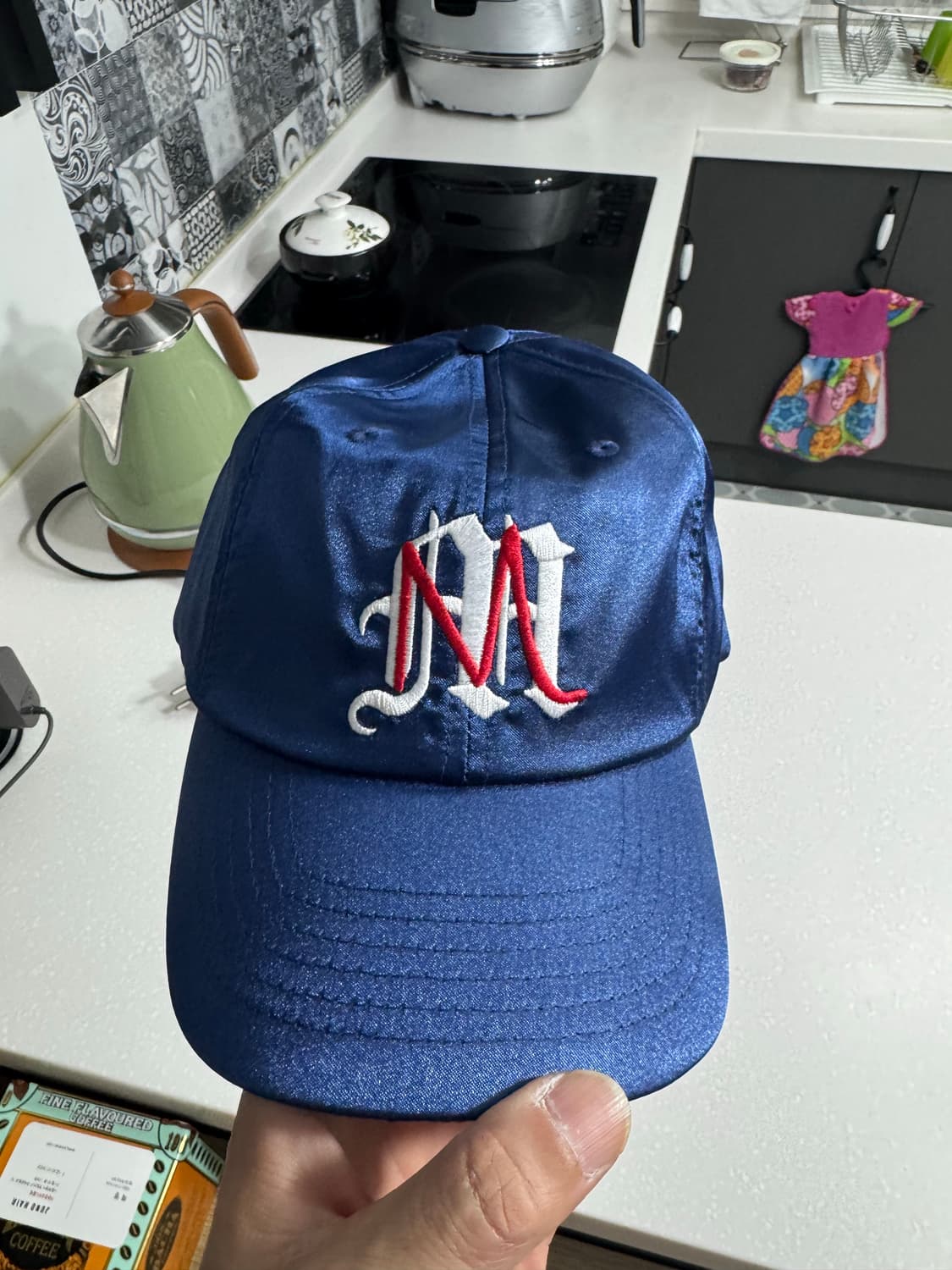 블랭크맨션 새틴 네이비 볼캡 상품이미지1