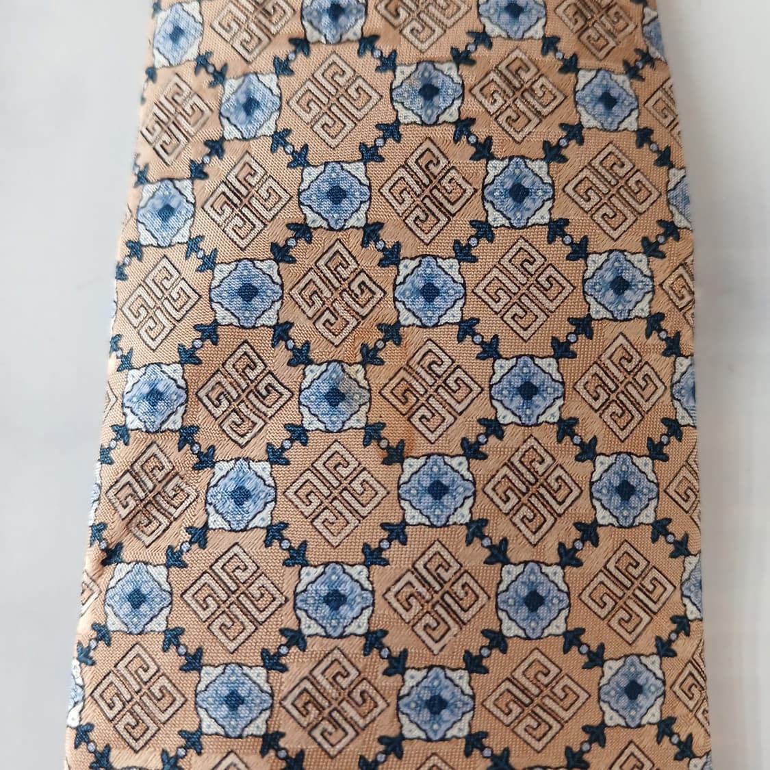 지방시 실크 베이지 4G 패턴 넥타이 9cm A등급 A19213
 상품이미지8