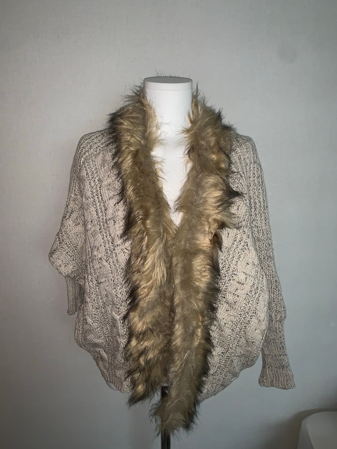 빈티지 퍼트리밍 니트 가디건 상품이미지1