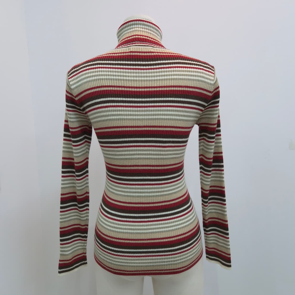 울혼방 터틀넥 스트라이프 슬림핏 골지 니트 상품이미지2