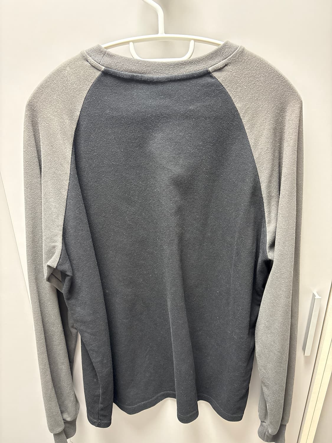 가까이유니언즈 래글런 배색 롱슬리브 상품이미지2