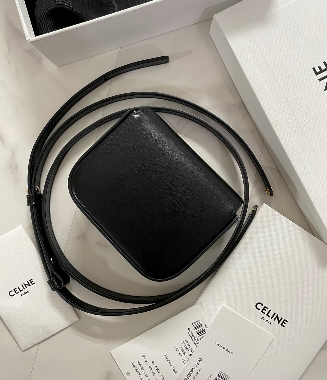 [정품] 셀린느 트리옴프 금장 하드웨어 미니 박스 크로스백 상품이미지3