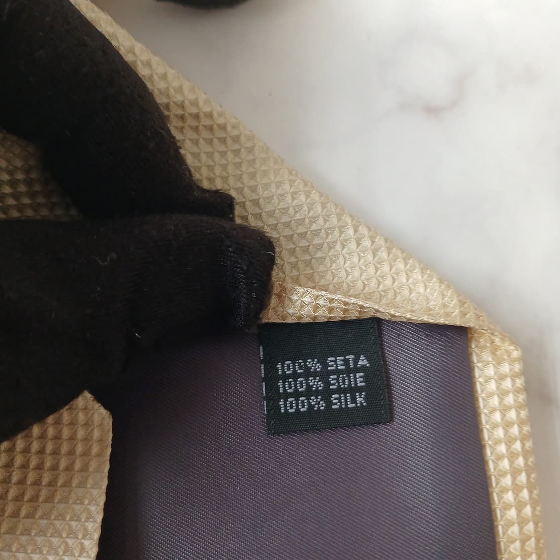 지안프랑코 페레 실크 텍스처 넥타이 8.5cm A+등급 A19684
 상품이미지8