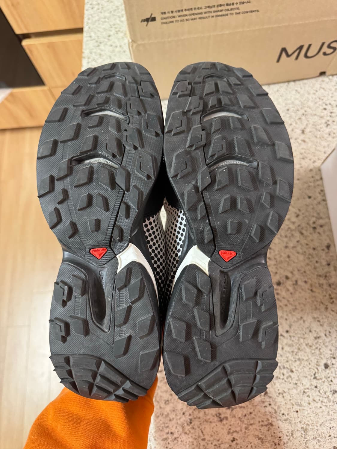 꼼데 살로몬 290 상품이미지3