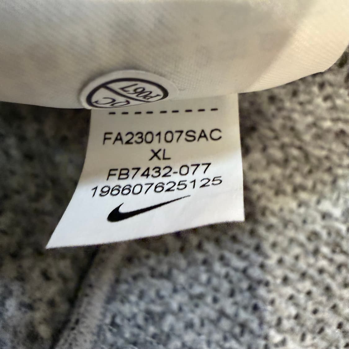 Nike 테크팩 써마핏 크루넥 스웻셔츠 상품이미지5