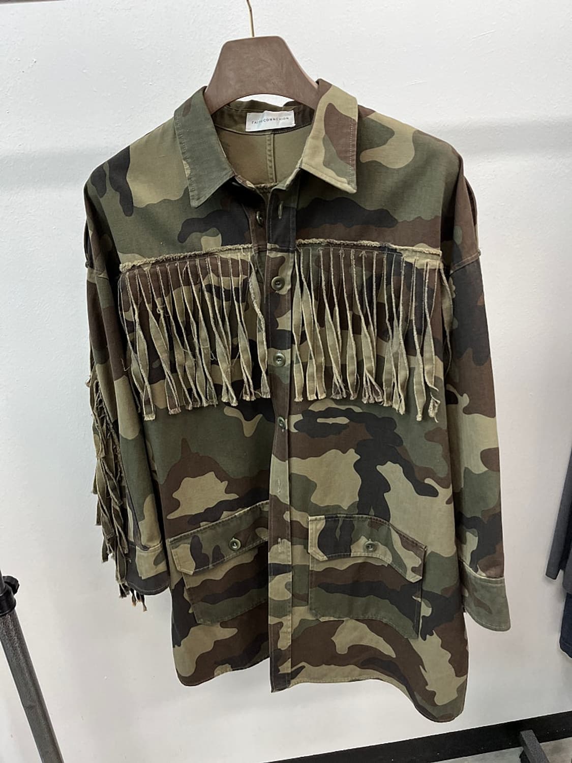 여) 페이스커넥션 카모플라쥬 프린지 야상 상품이미지2