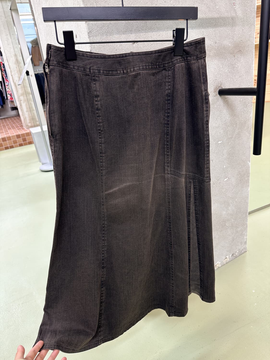 brown unblanced detail denim skirt 상품이미지4
