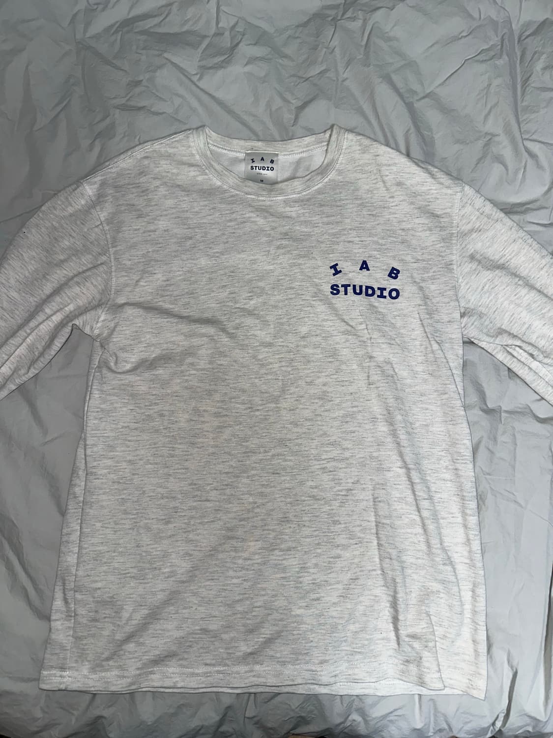 아이앱 스튜디오 롱슬리브 라이트 그레이 상품이미지2