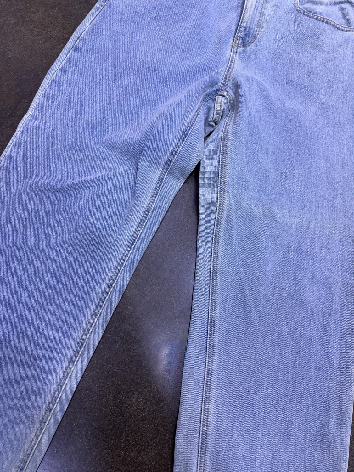 무신사스탠다드 레귤러핏 데님팬츠 라이트 인디고 34 상품이미지6