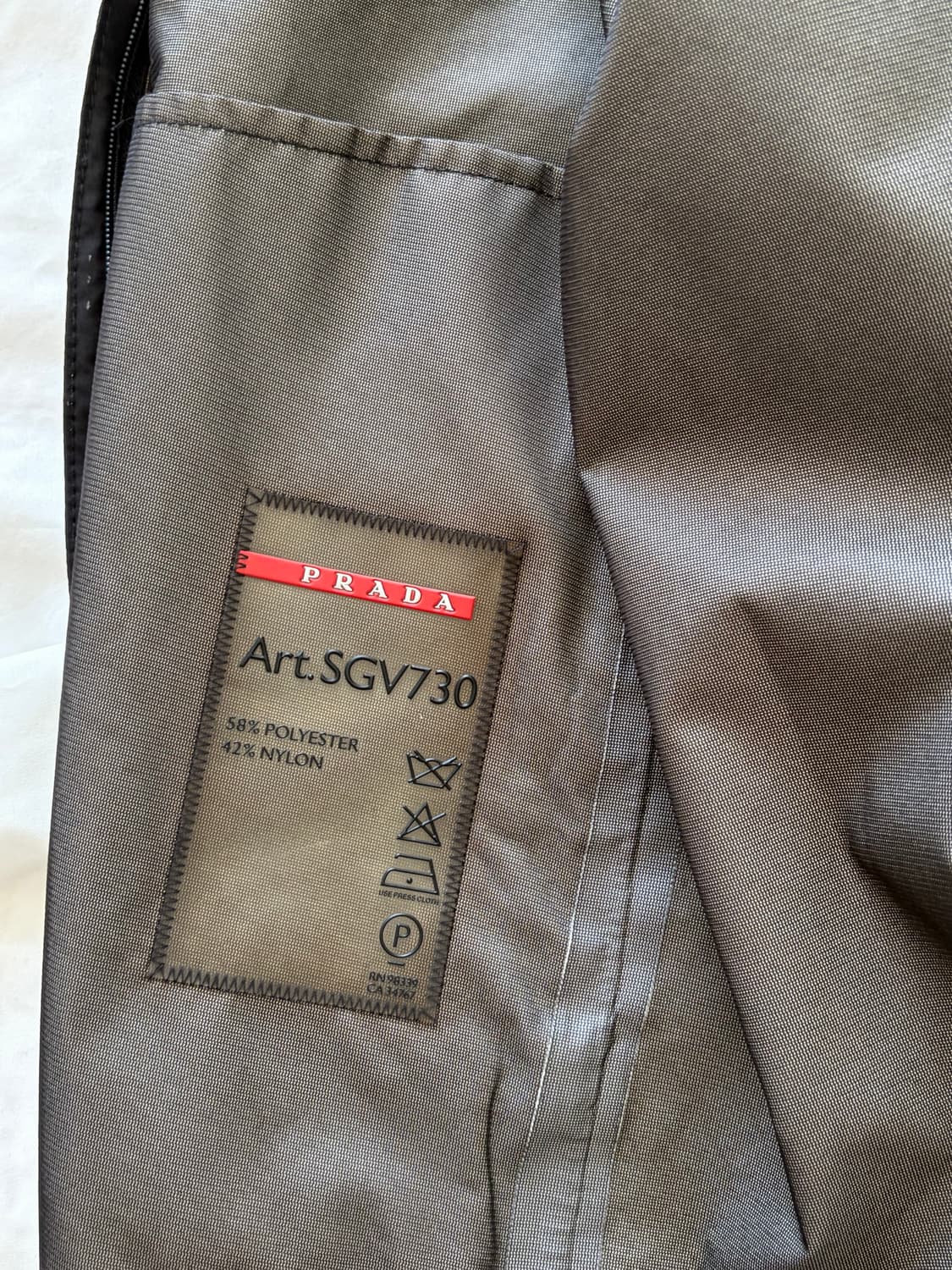 프라다 스포츠 고어텍스 자켓 상품이미지4