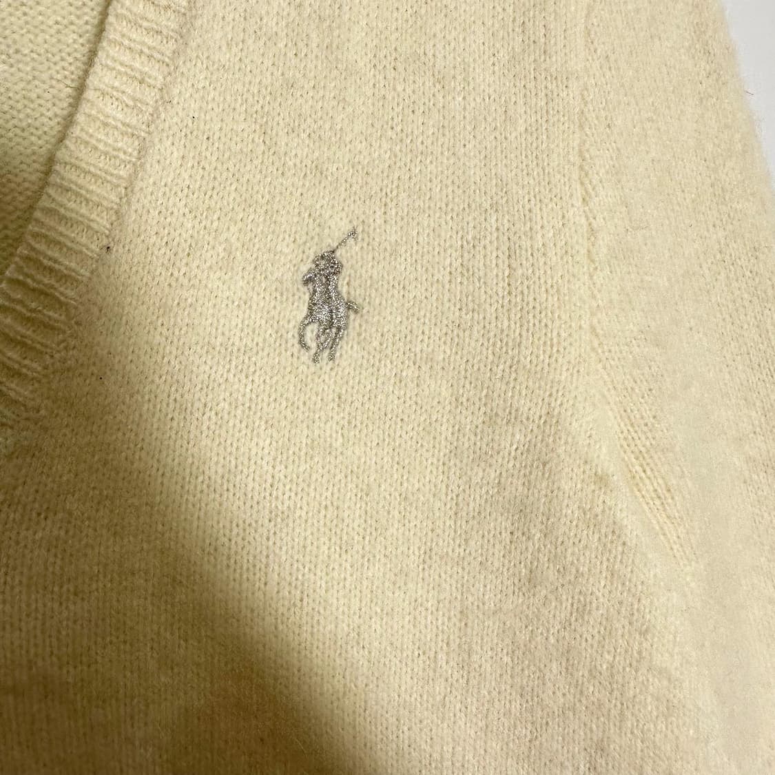 폴로 포니로고 앙고라 메리노울 V넥 니트 상품이미지3