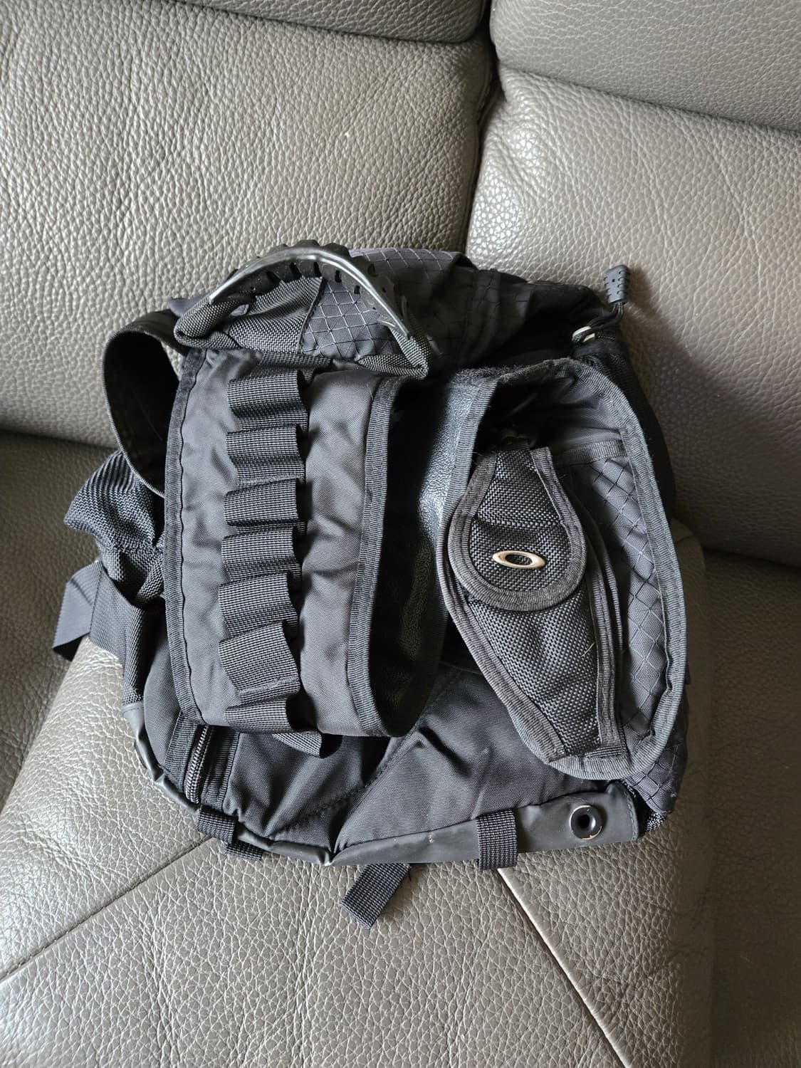 오클리 빈티지 샌드백 슬링백 S급 상품이미지4