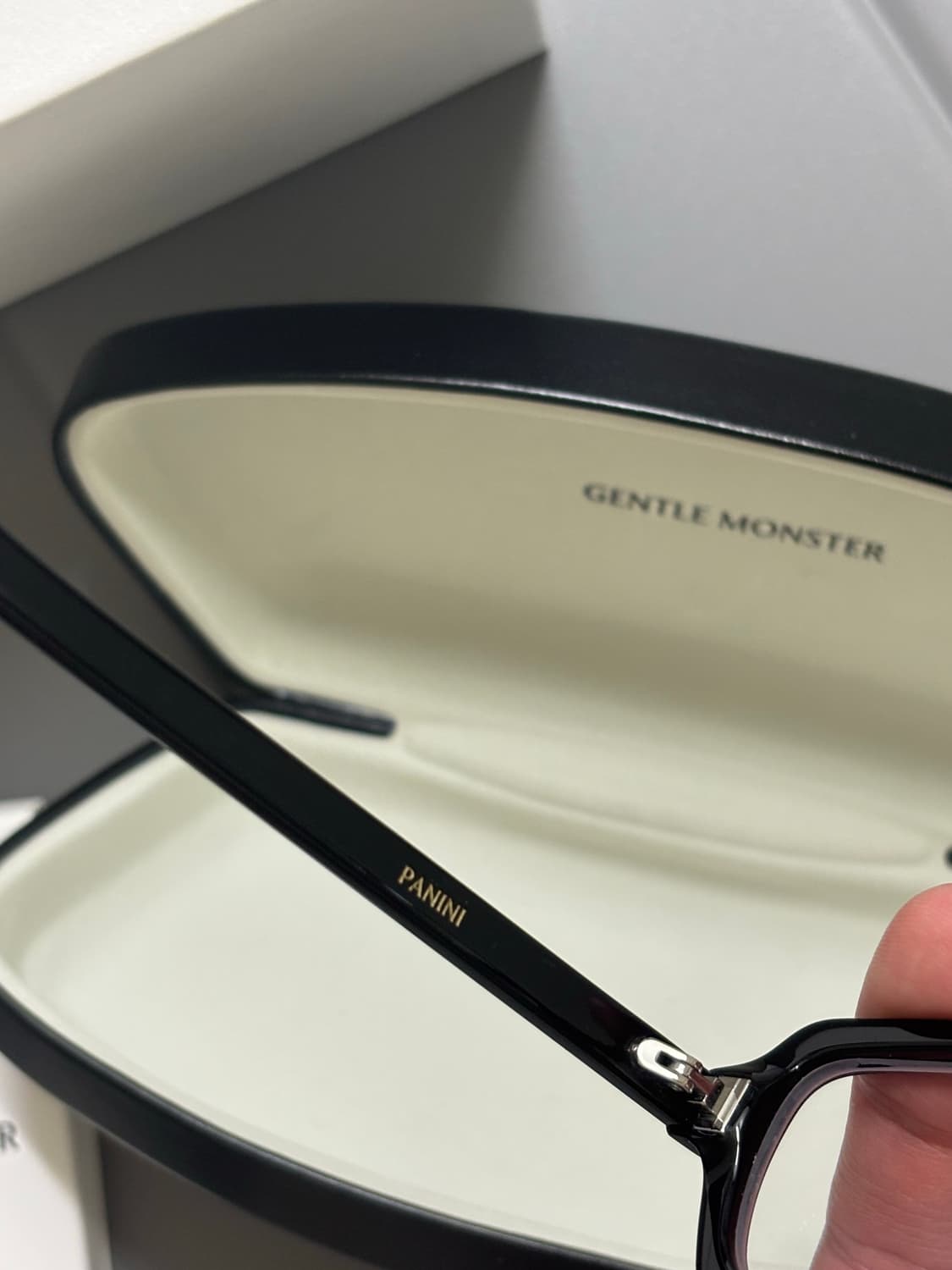 (os) 젠틀몬스터 파니니 안경 카리나 착용 상품이미지6