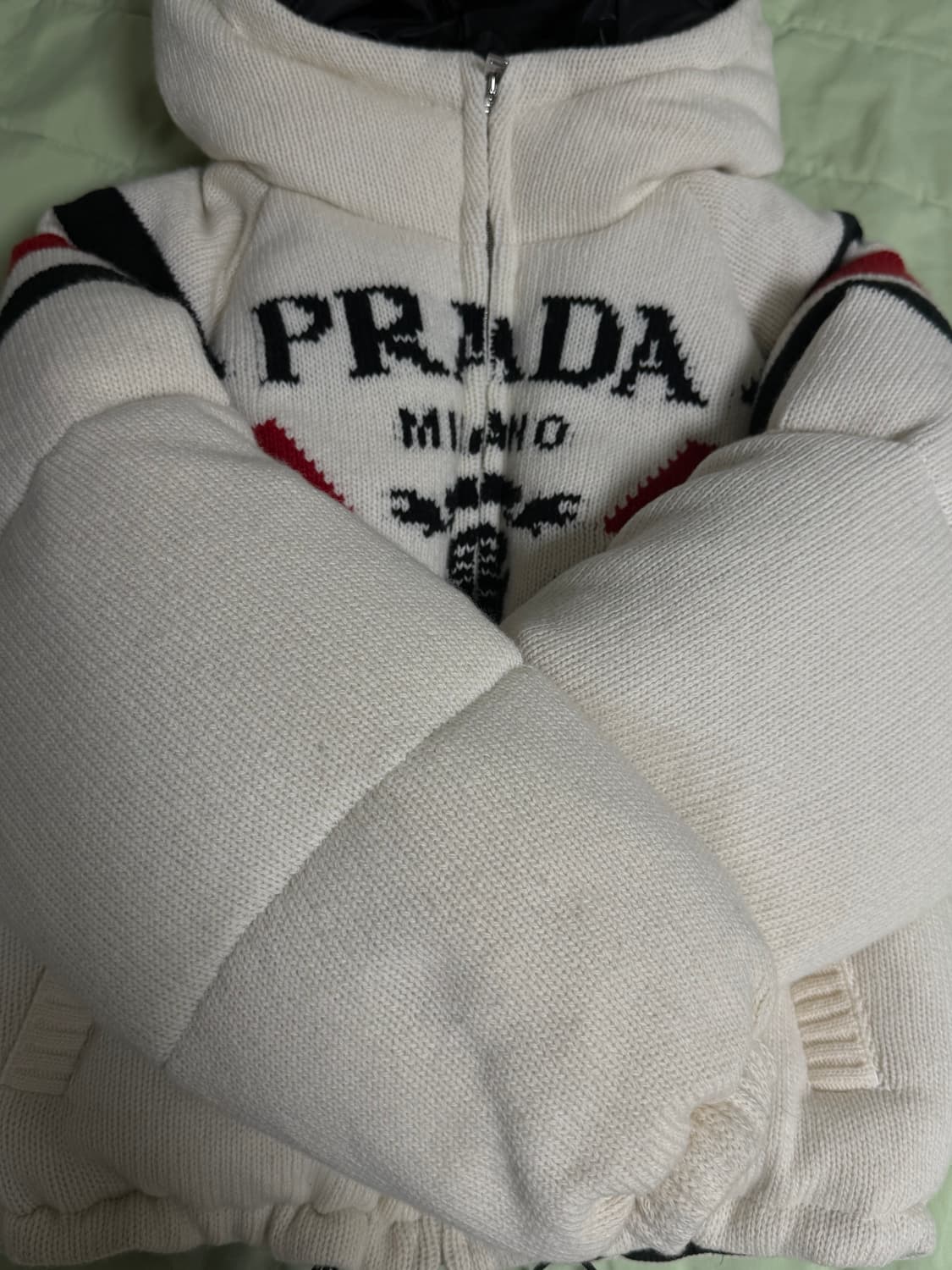 프라다 여성 캐시미어 크롭 후드집업 36 상품이미지2