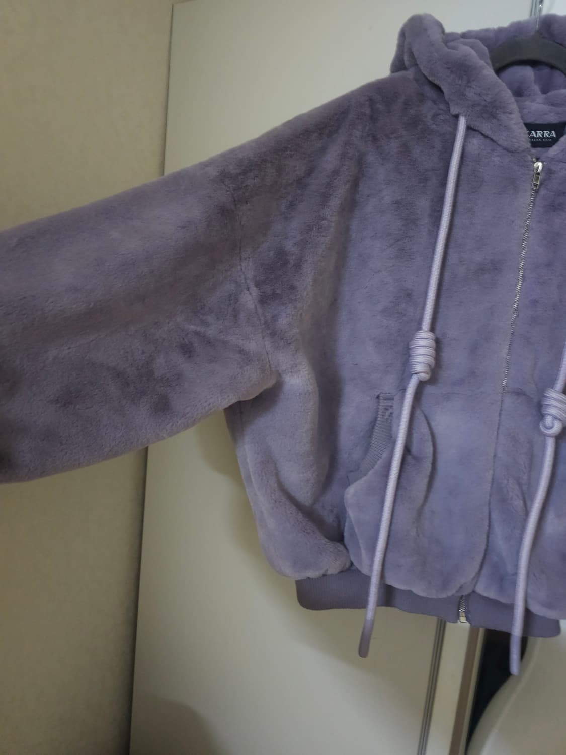 카라 퍼 후드 집업 자켓 퍼플 상품이미지3