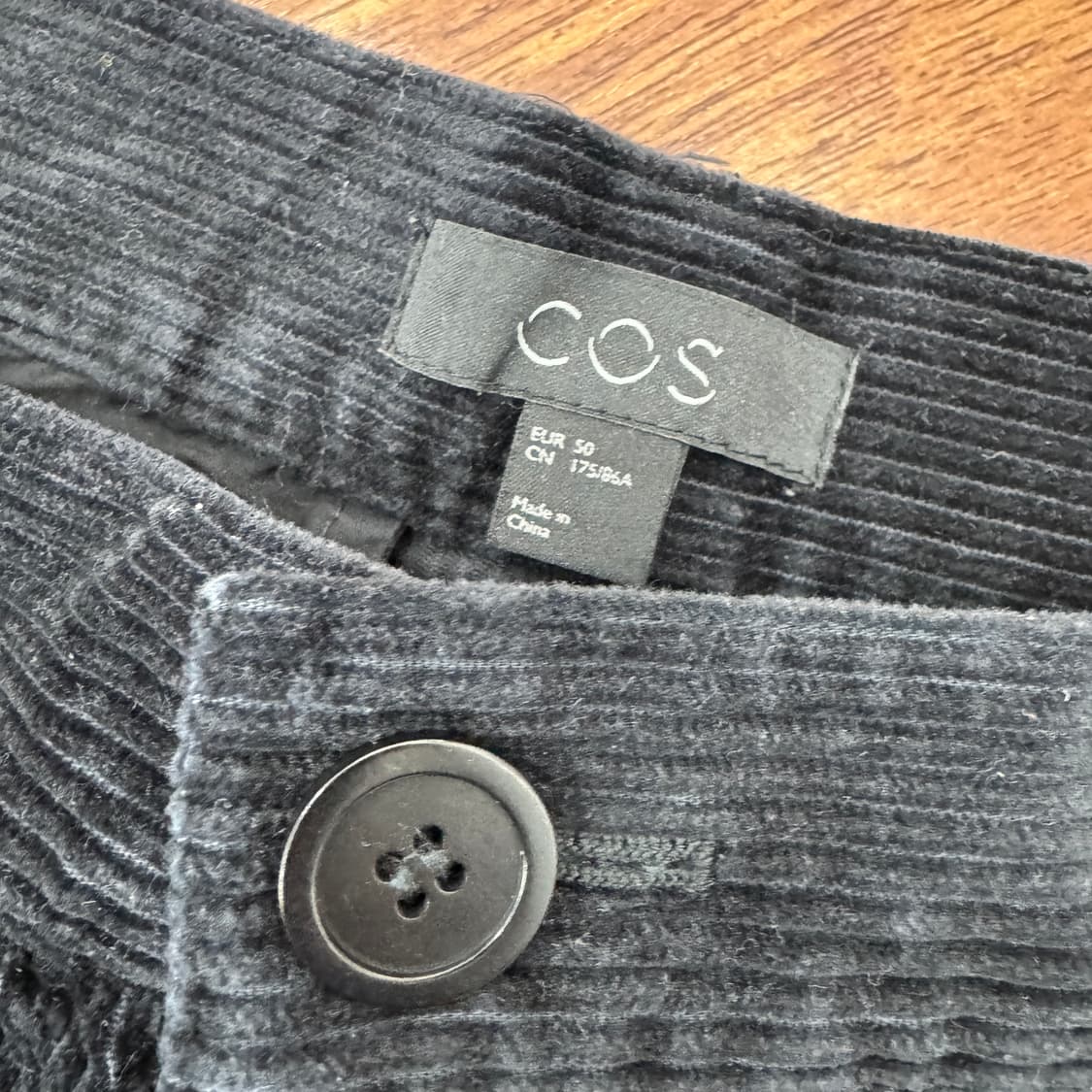 33 COS 블랙 코듀로이 팬츠  상품이미지4