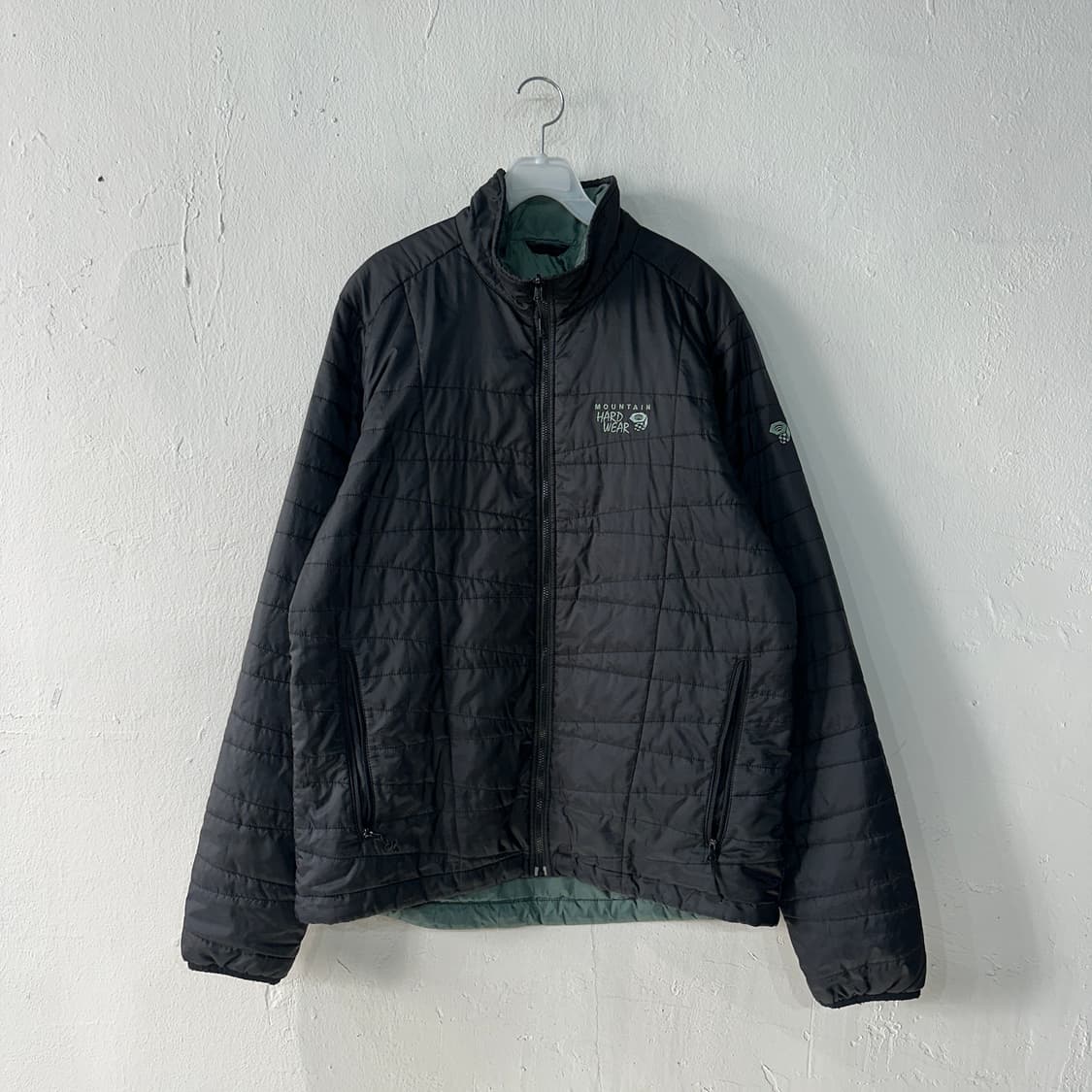 마운틴하드웨어 양면 경량패딩 100 상품이미지1