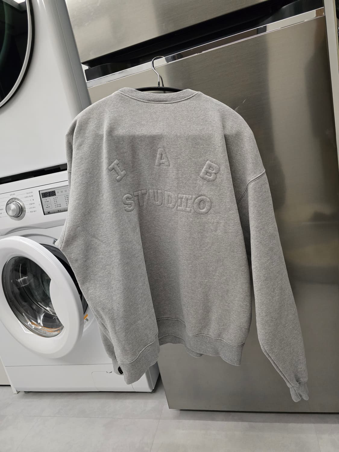 아이앱스튜디오 맨투맨 상품이미지1