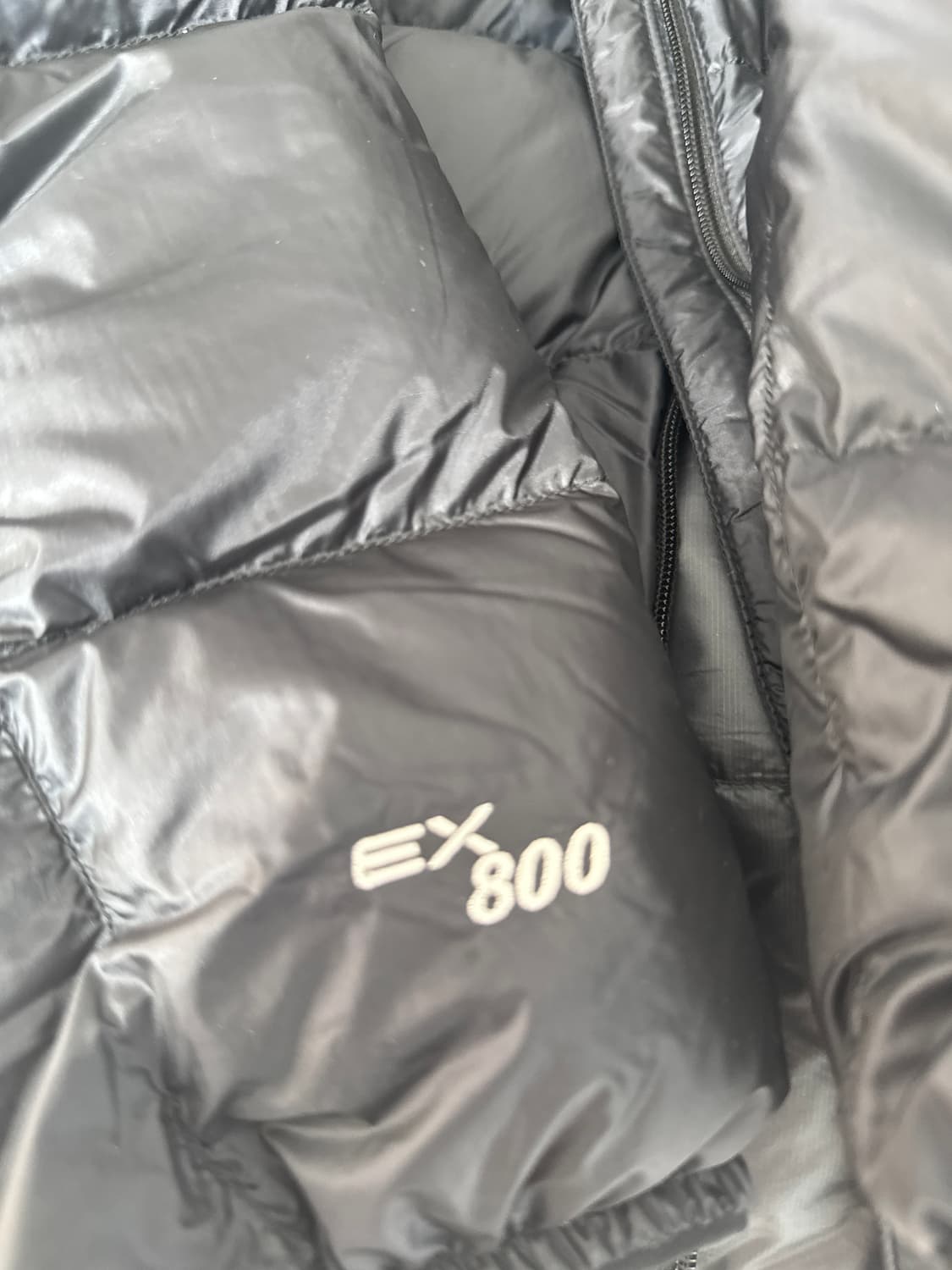 몽벨 슈페리어 패딩 팝니다~ 상품이미지2