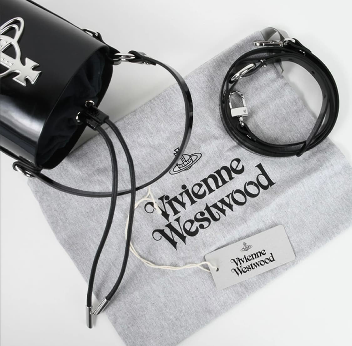 (새상품)비비안 웨스트우드 샤이니 페이턴트 미니백 블랙 상품이미지3