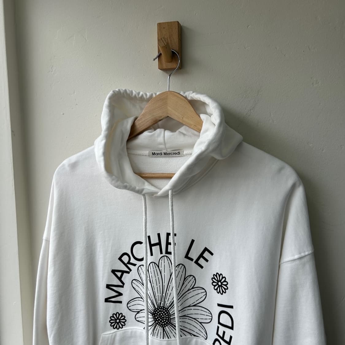 16575 - 마르디 메크르디 데이지 후드티 상품이미지1