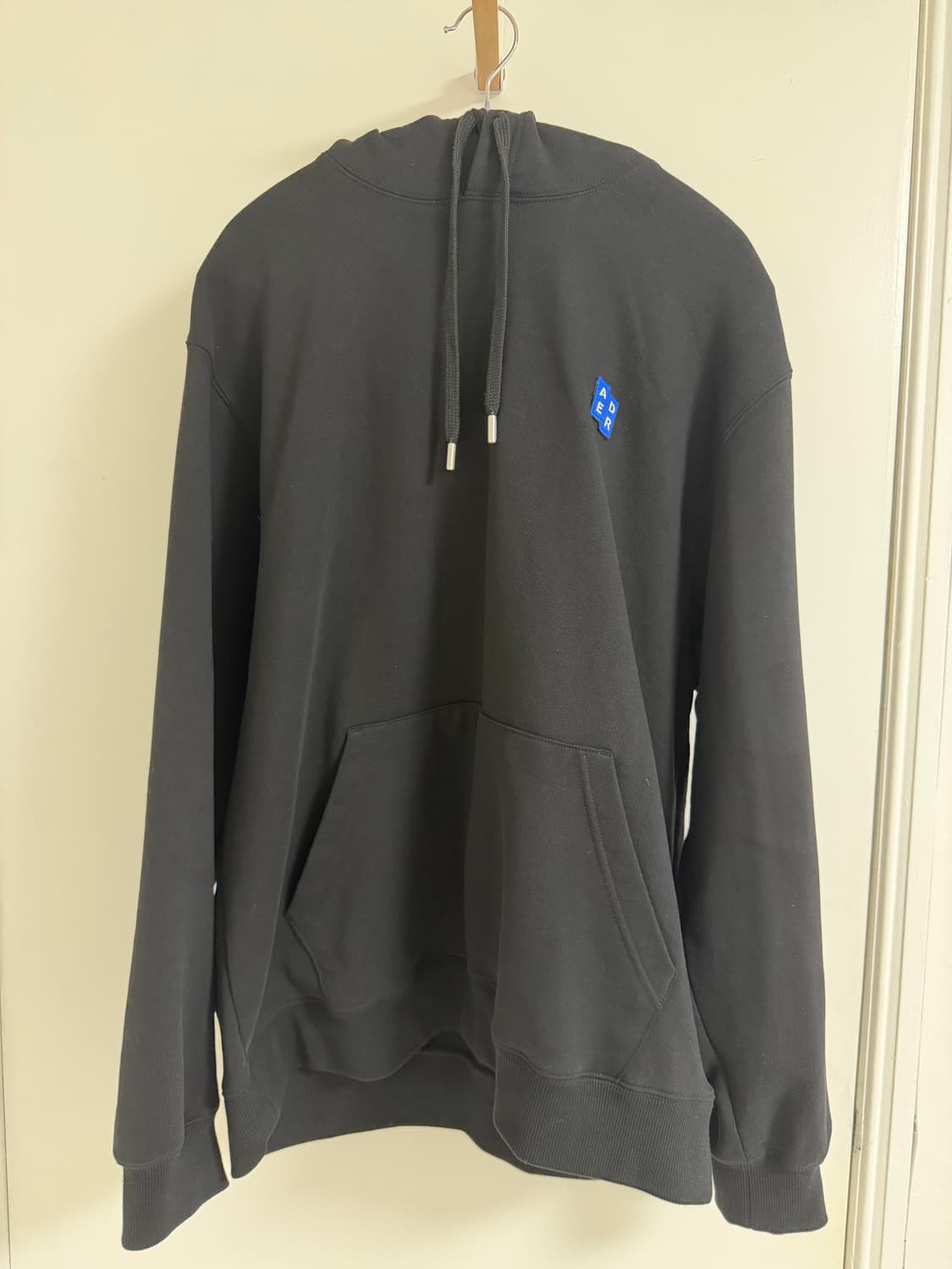 아더에러 후드티 판매합니다. 상품이미지1