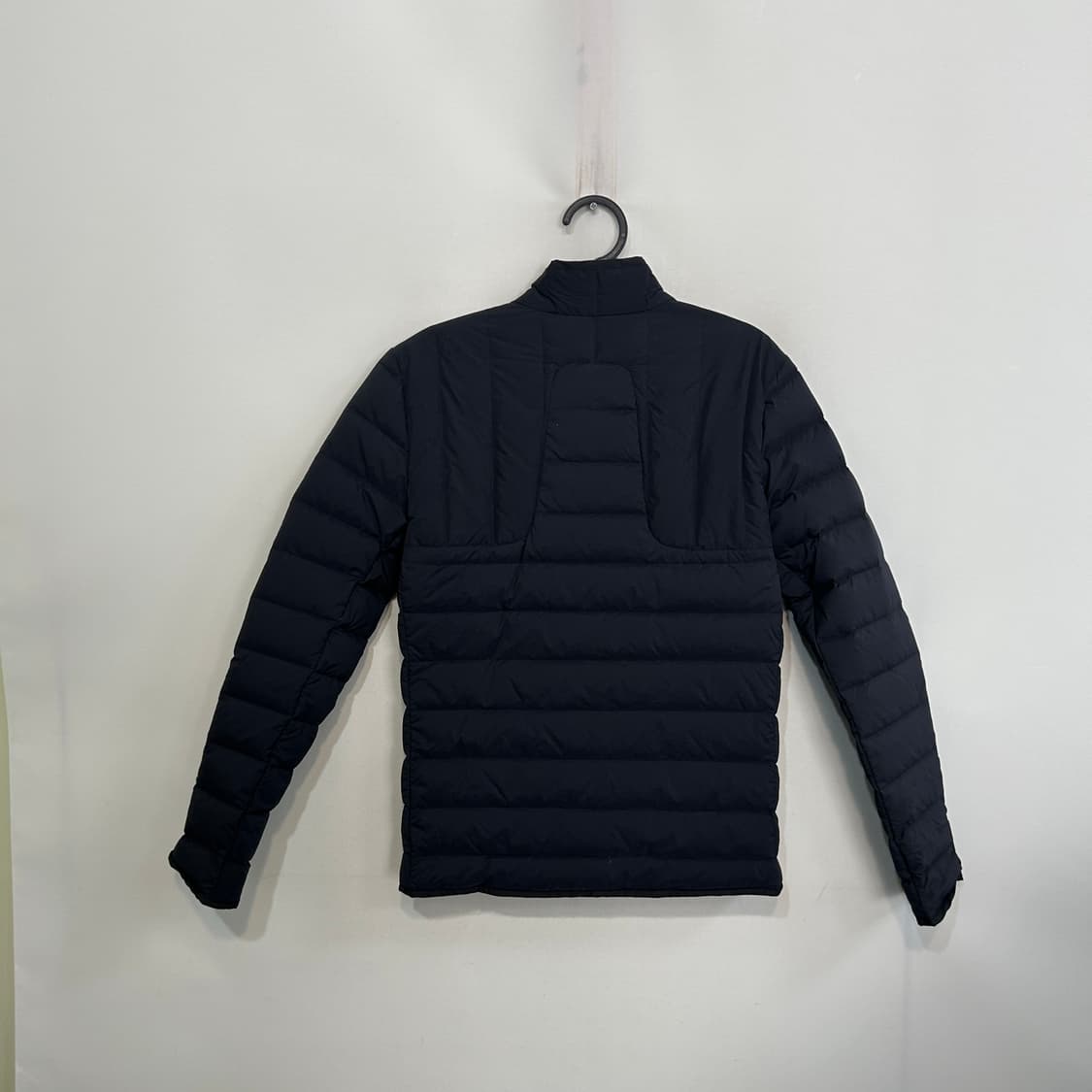 아디다스 남성 구스다운 경량패딩 L 상태최상 상품이미지3