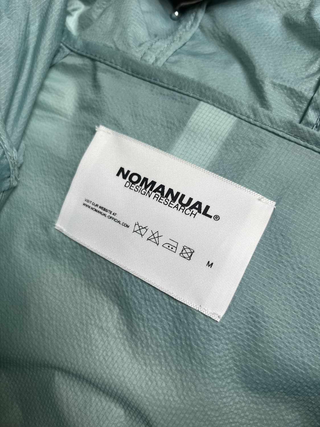 노매뉴얼 바람막이 aether nylon jacket - marina 상품이미지3