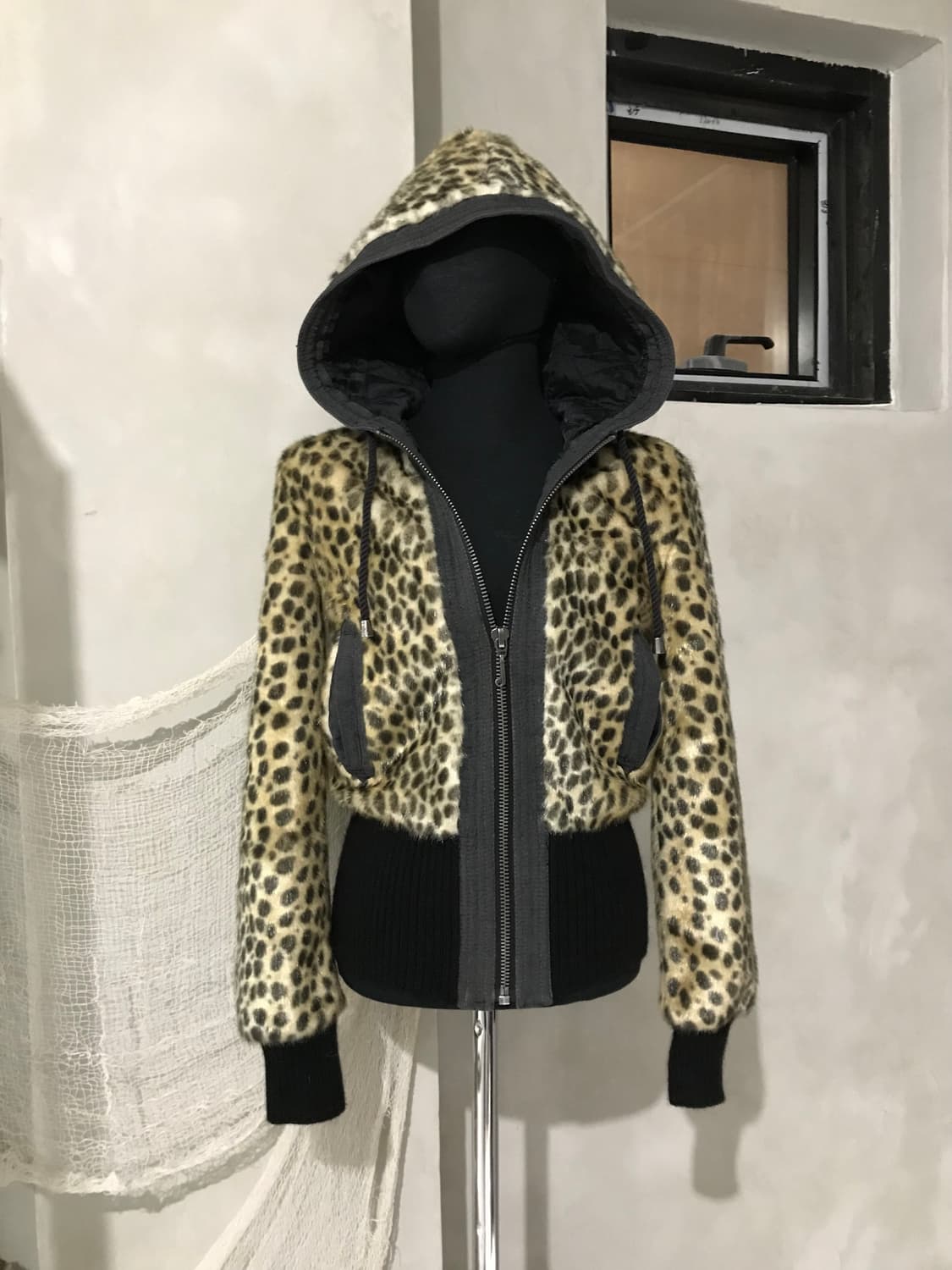 Juicy couture 쥬시꾸뛰르 레오파드 슬림 후드 퍼자켓 상품이미지1