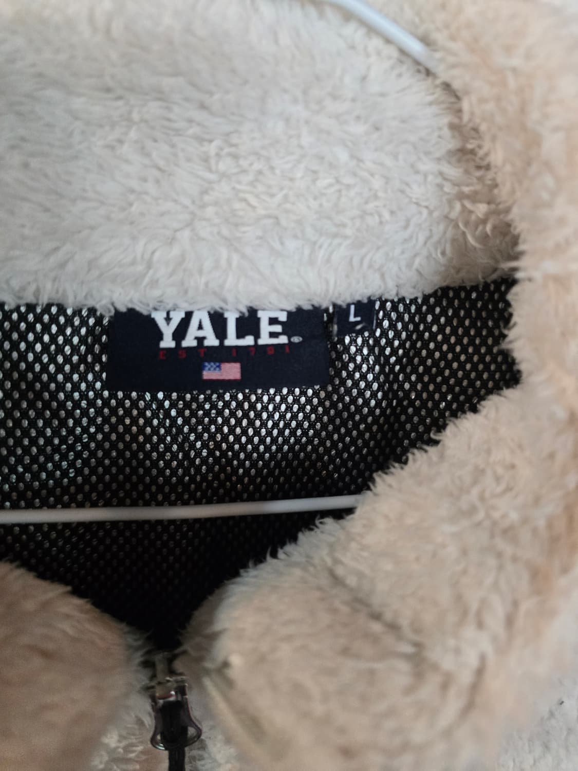 YALE 예일 뽀글이 플리스 자켓 아이보리 상품이미지3