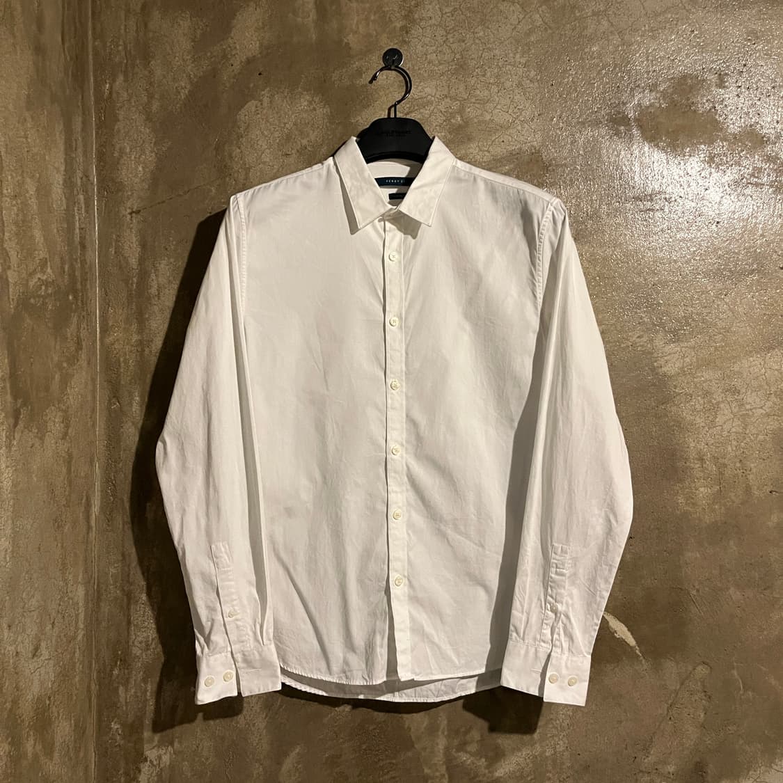 페리엘리스 화이트셔츠 상품이미지1