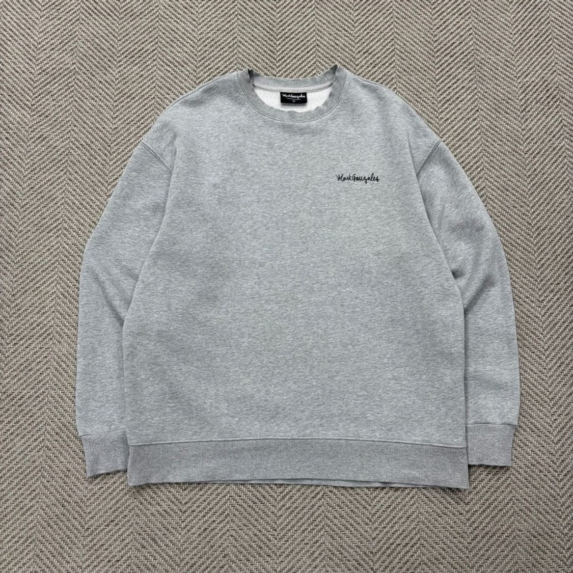 마크곤잘레스 베이직 로고 맨투맨 v2120 상품이미지1