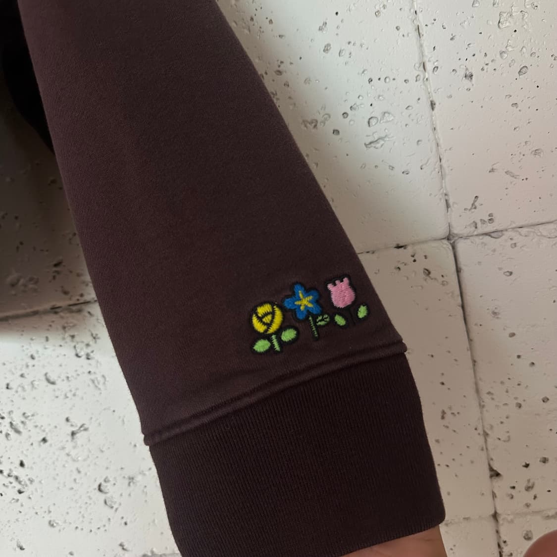 우먼M 아디다스 헬로키티 크롭 후드 브라운 상품이미지4