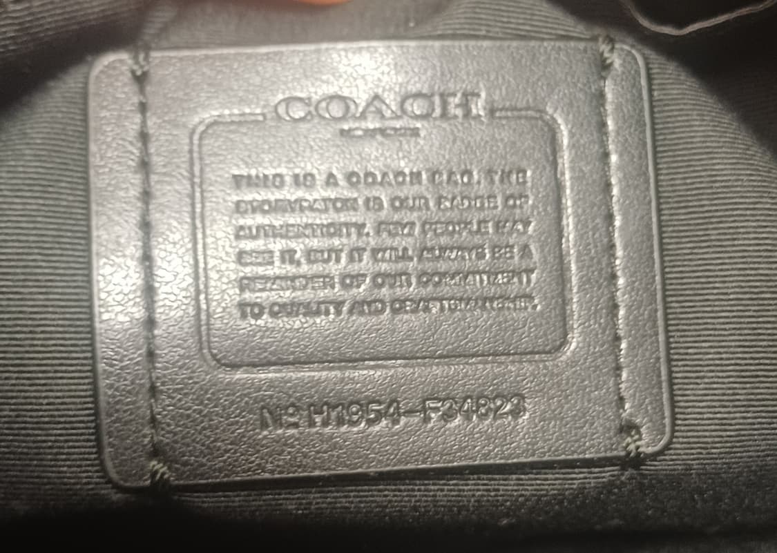 COACH 코치 에비 페블 레더 파일백 (Black)  상품이미지6