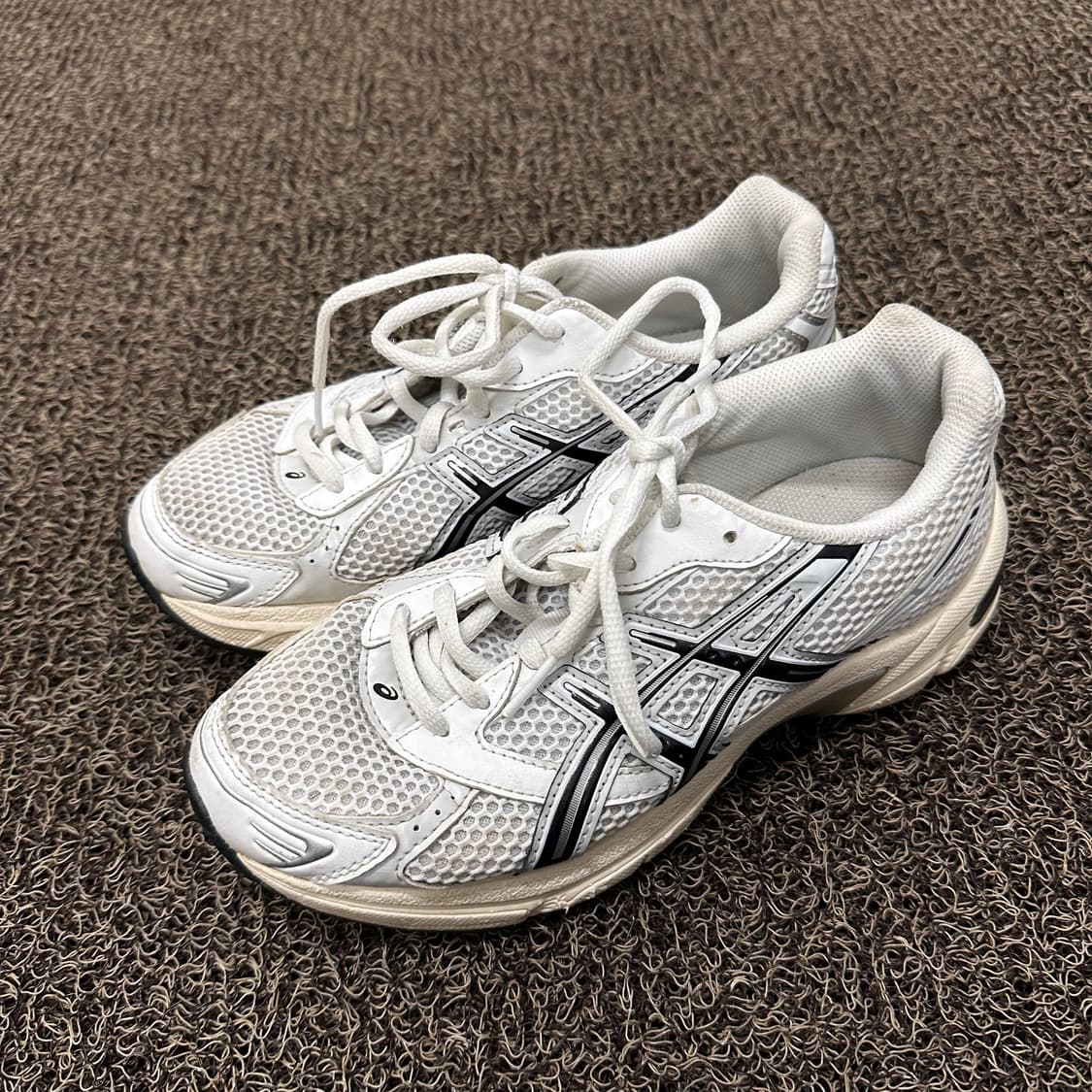 asics 아식스 젤 1130 화이트 클라우드 그레이 240 상품이미지1