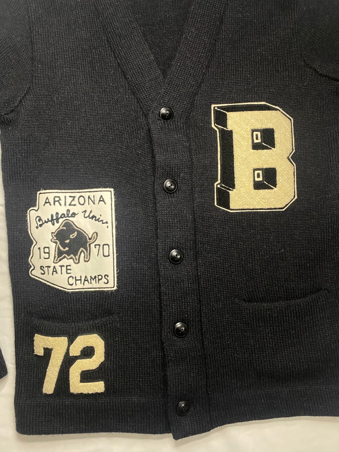 Pherrows 페로우즈 가디건 레터맨 버팔로 패치 울100 상품이미지4