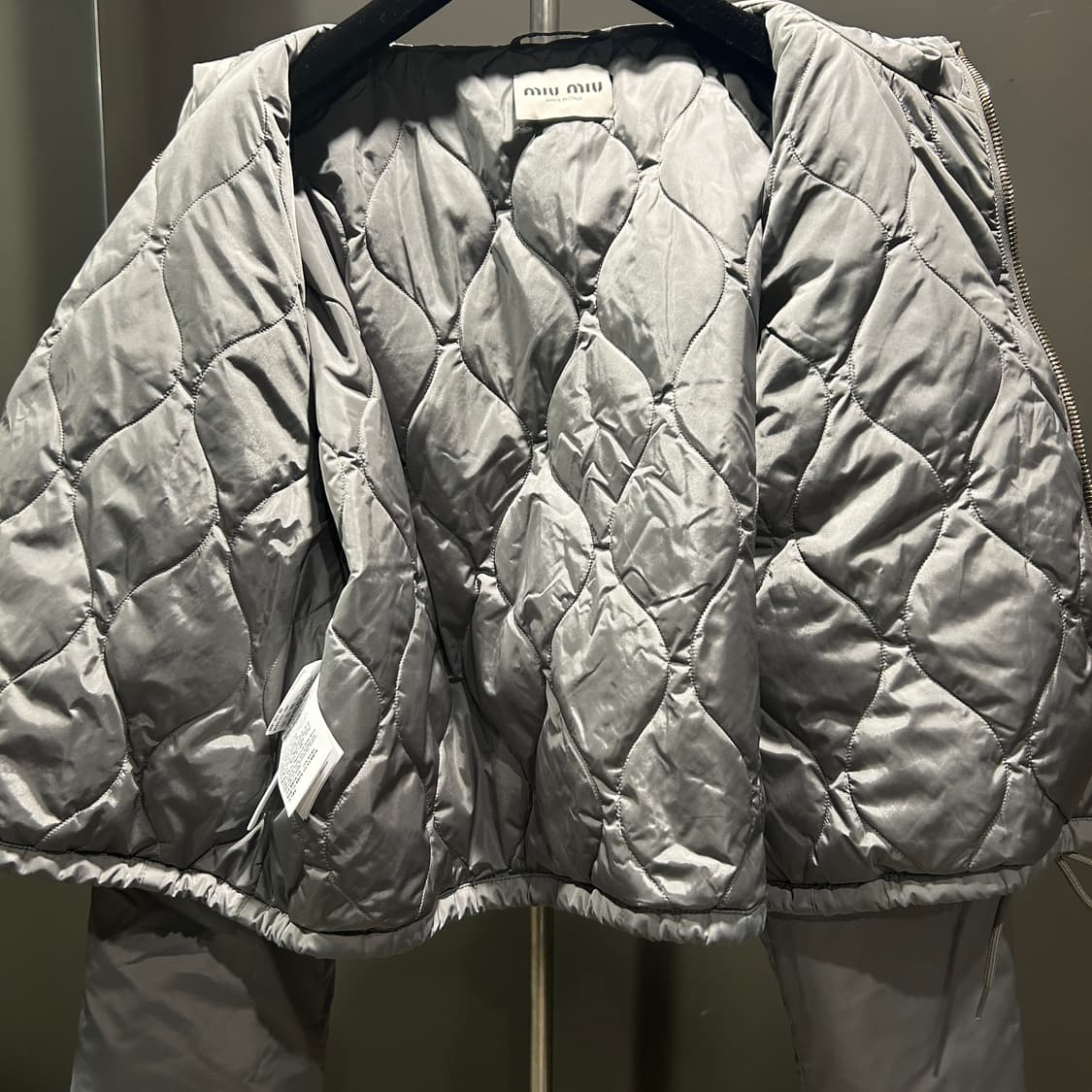 미우미우 테크니컬 패딩 자켓 상품이미지6