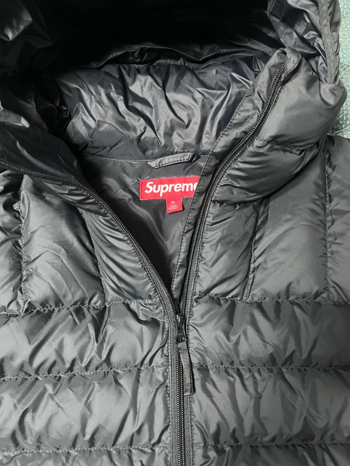 슈프림 마이크로다운 경량패딩 M 상품이미지3