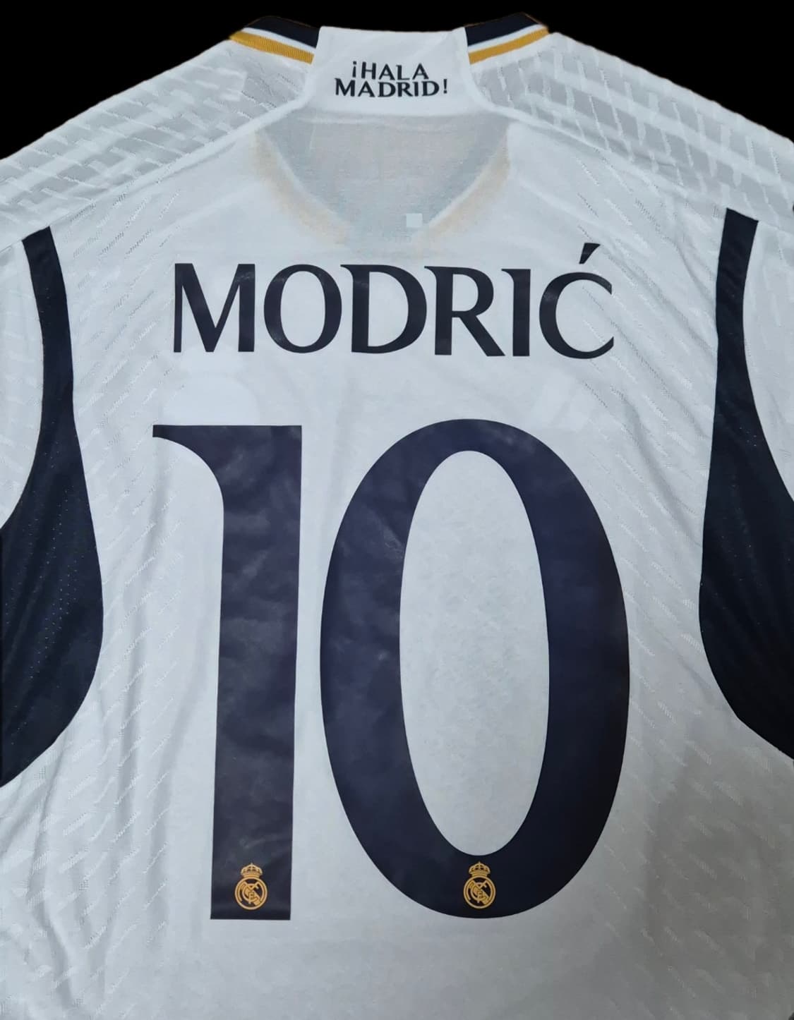 23-24 레알마드리드 모드리치 홈 유니폼 L 챔스파이널패치 상품이미지7