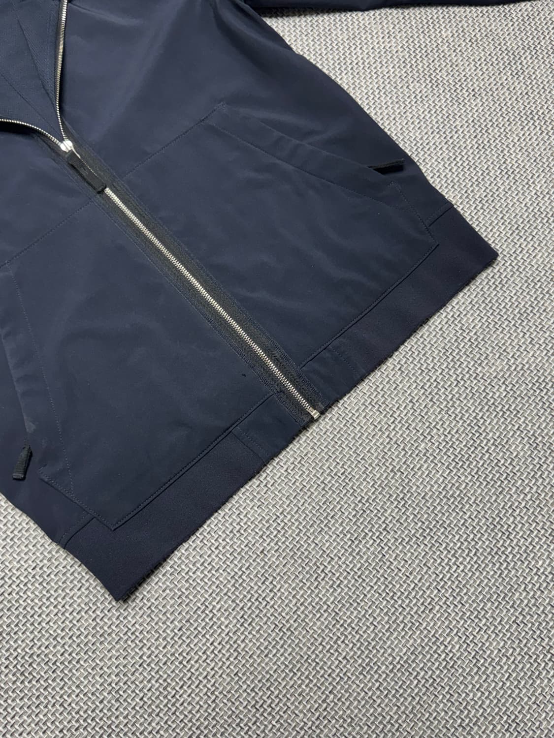 스톤아일랜드 라이트 소프트쉘 후드집업 상품이미지5