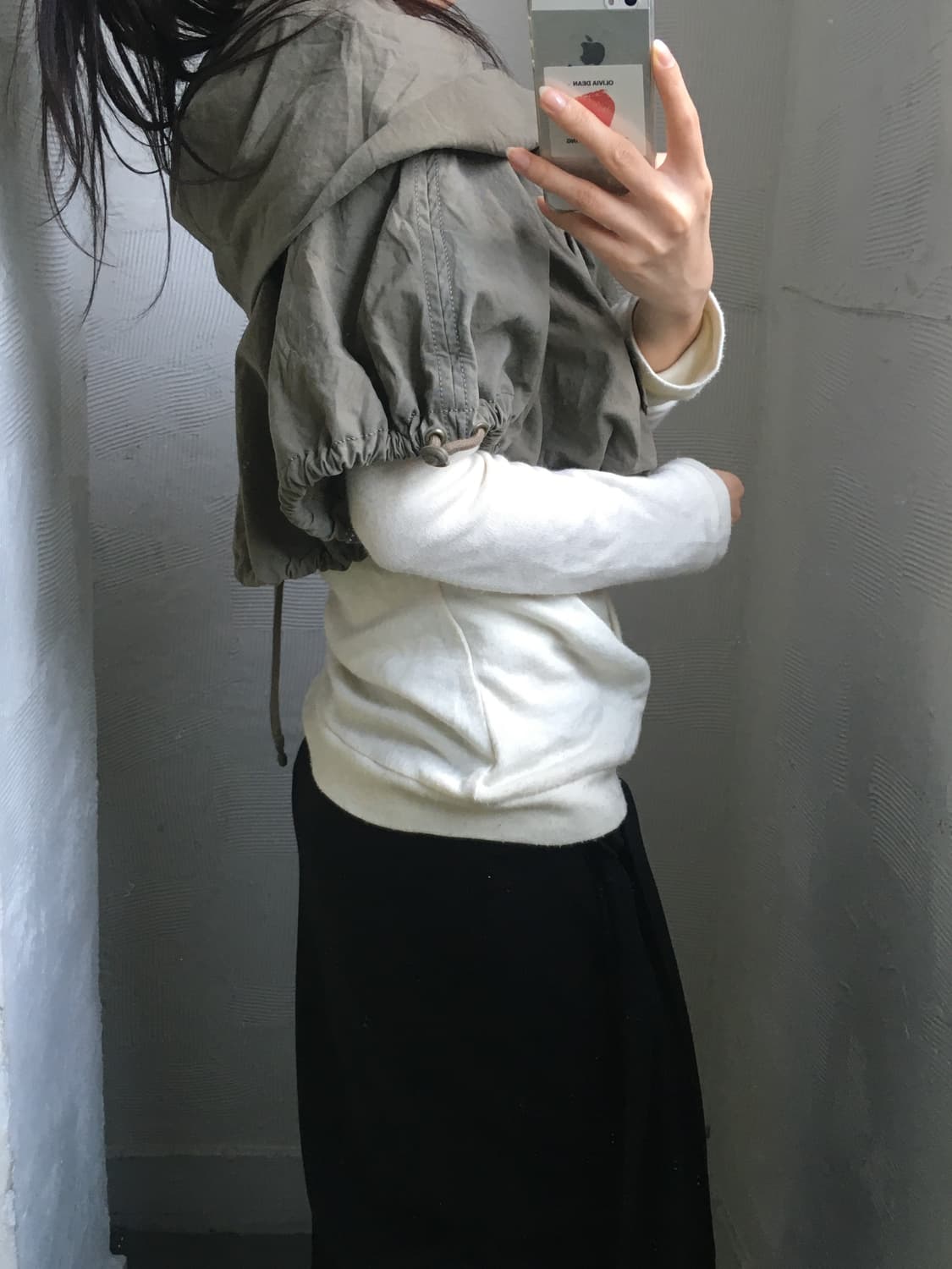 Moschino 모스키노 카키 크롭 후드 셔링 점퍼  상품이미지1