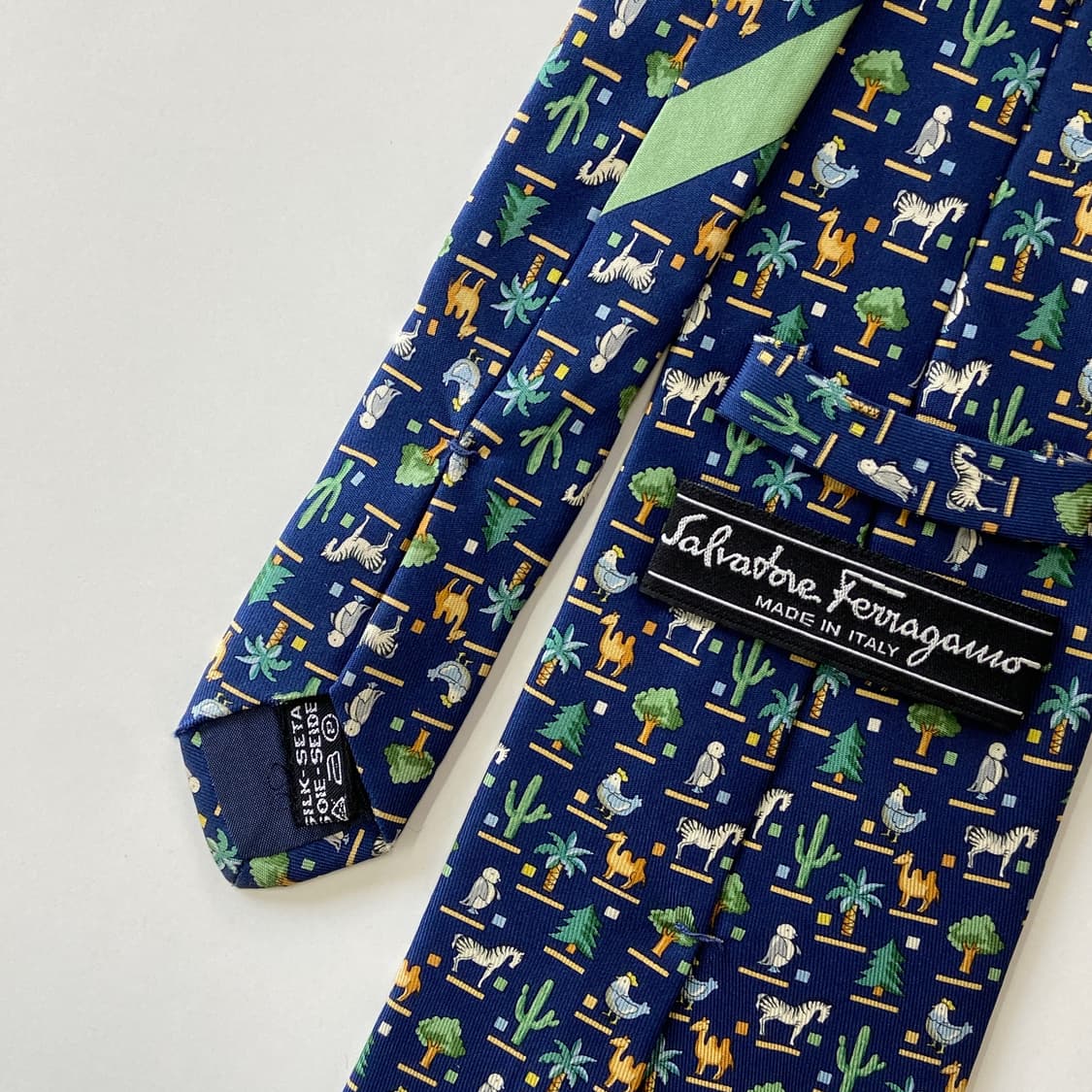 페레가모(Ferragamo) 명품 정품 넥타이 상품이미지5